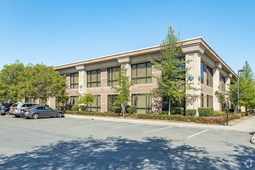 111 Woodmere Rd, Folsom, CA for lease - Building Photo - Image 2 of 10