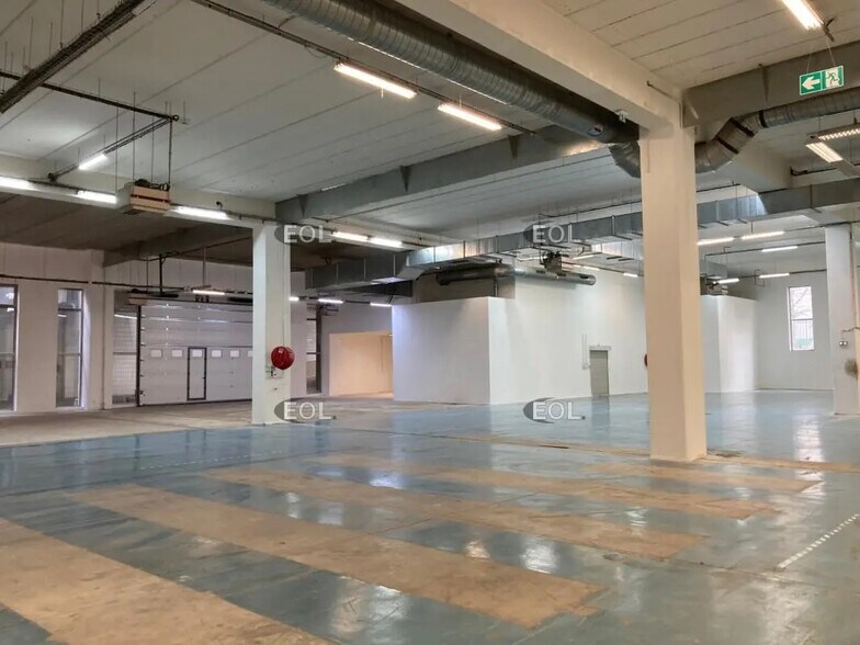 Flex dans Ivry-sur-Seine à louer - Photo du bâtiment - Image 3 de 8