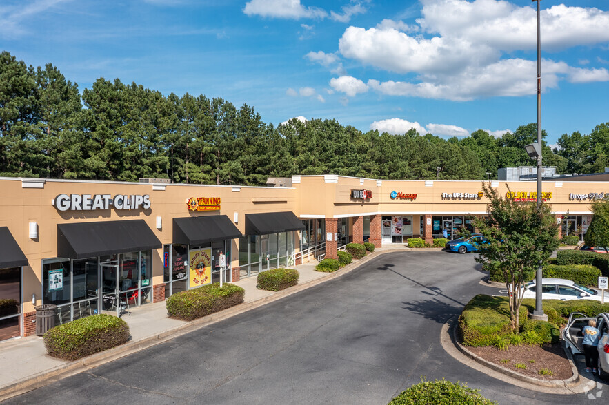 4840-4860 Golden Pky, Buford, GA for lease - Building Photo - Image 2 of 4