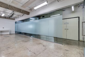833 S Spring St, Los Angeles, CA for lease Interior Photo- Image 2 of 8