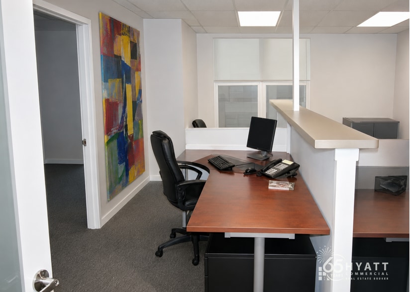 1020 Prince Frederick Blvd, Prince Frederick, MD for sale - Interior Photo - Image 3 of 5