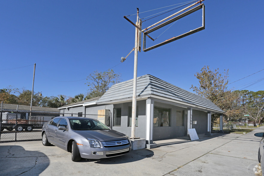 5566 Moncrief Rd, Jacksonville, FL for sale - Primary Photo - Image 1 of 1