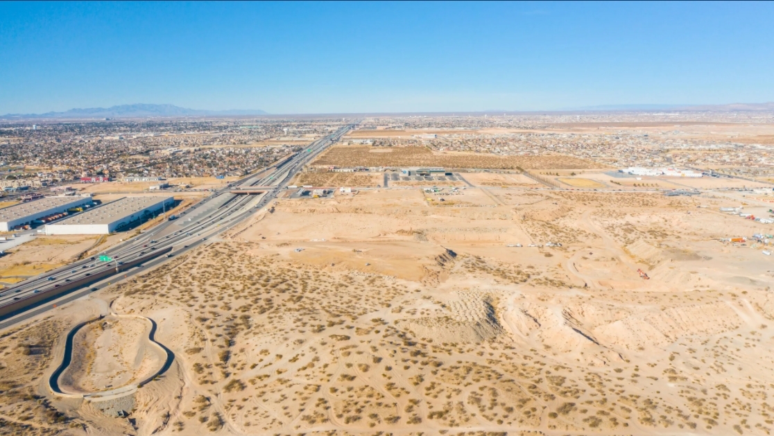 Joe Battle Blvd, El Paso, TX à vendre Photo du bâtiment- Image 1 de 1