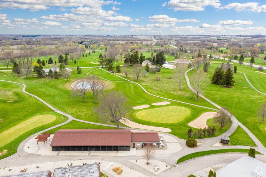 984 County Road A, Edgerton, WI for sale - Primary Photo - Image 1 of 21