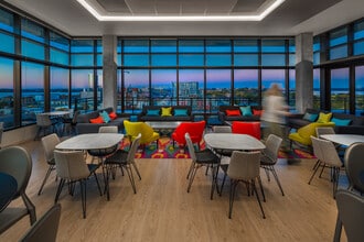 1004-1028 E Washington Ave, Madison, WI à louer Photo intérieure- Image 2 de 29