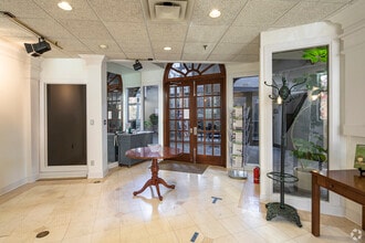 701 Kenmore Ave, Fredericksburg, VA à louer Photo intérieure- Image 1 de 8