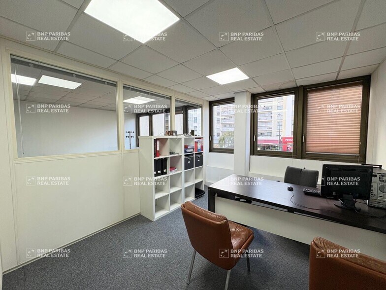 Bureau dans Bourg-la-Reine à louer - Photo intérieure - Image 2 de 8