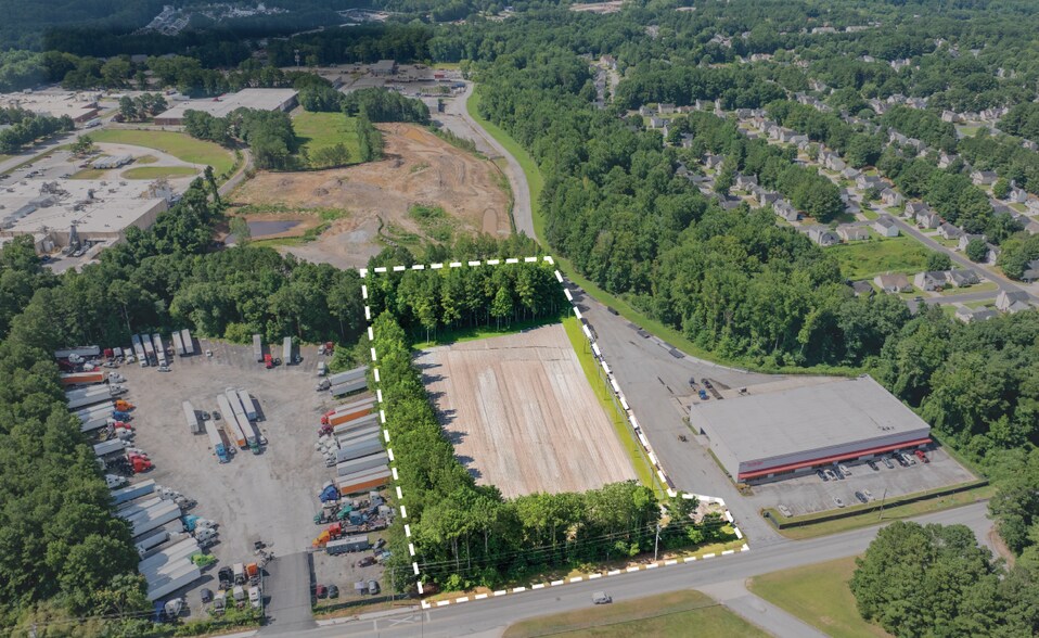 6515 Marbut Rd, Lithonia, GA à louer - Photo du bâtiment - Image 2 de 9