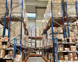 Plus de détails pour Bureau, Local d'activités à louer