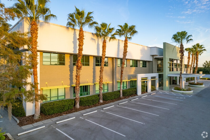 7916 Evolutions Way, New Port Richey, FL for lease - Building Photo - Image 2 of 5