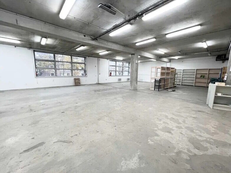 Rue Georges Auric, Paris for lease - Interior Photo - Image 3 of 5
