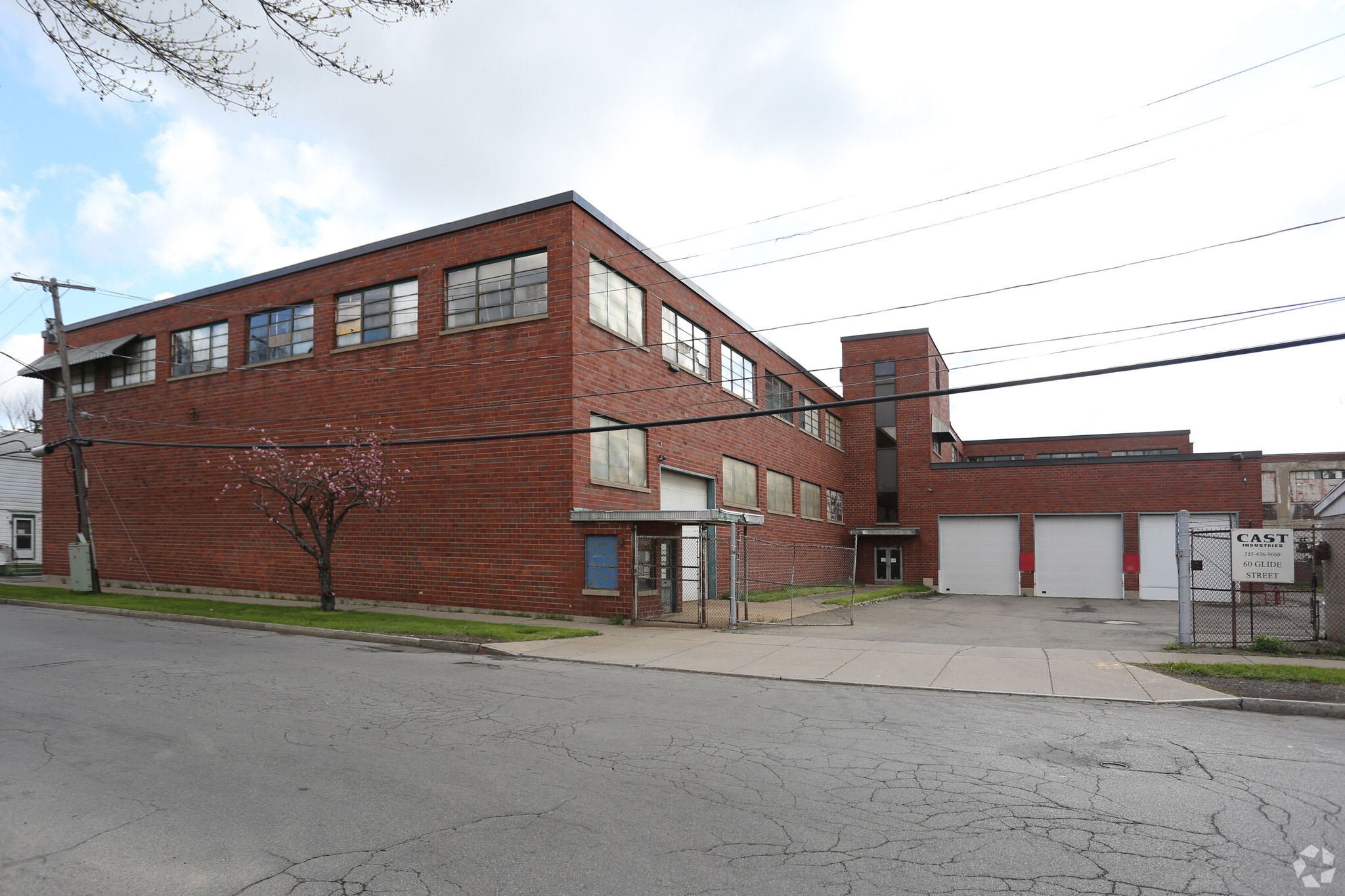 110 Buffalo Rd, Rochester, NY à louer Photo principale- Image 1 de 14