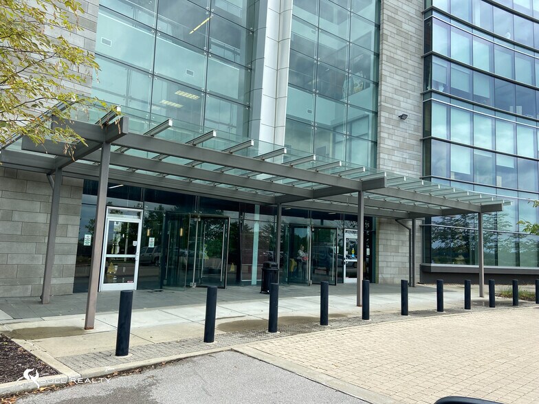 1648 McGrathiana Pky, Lexington, KY à vendre - Photo du bâtiment - Image 3 de 3