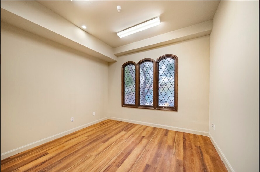 767-777 Valencia St, San Francisco, CA for lease - Building Photo - Image 2 of 5