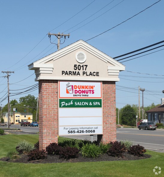 5017 W Ridge Rd, Spencerport, NY à louer - Photo du bâtiment - Image 3 de 7