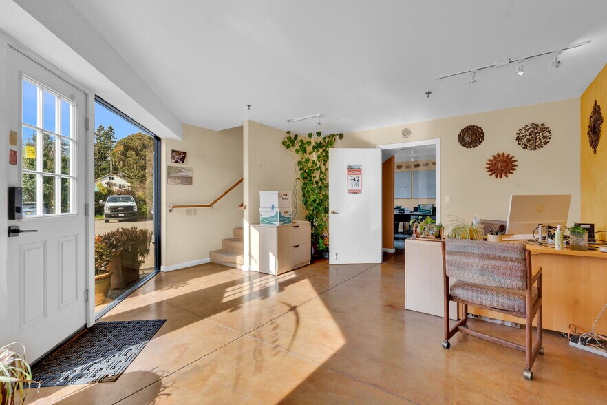 400 Morris St, Sebastopol, CA à vendre - Photo du bâtiment - Image 3 de 21