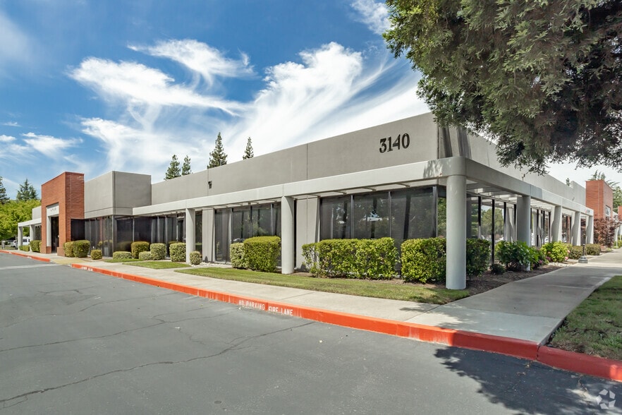 3140 Gold Camp Dr, Rancho Cordova, CA for lease - Building Photo - Image 3 of 19