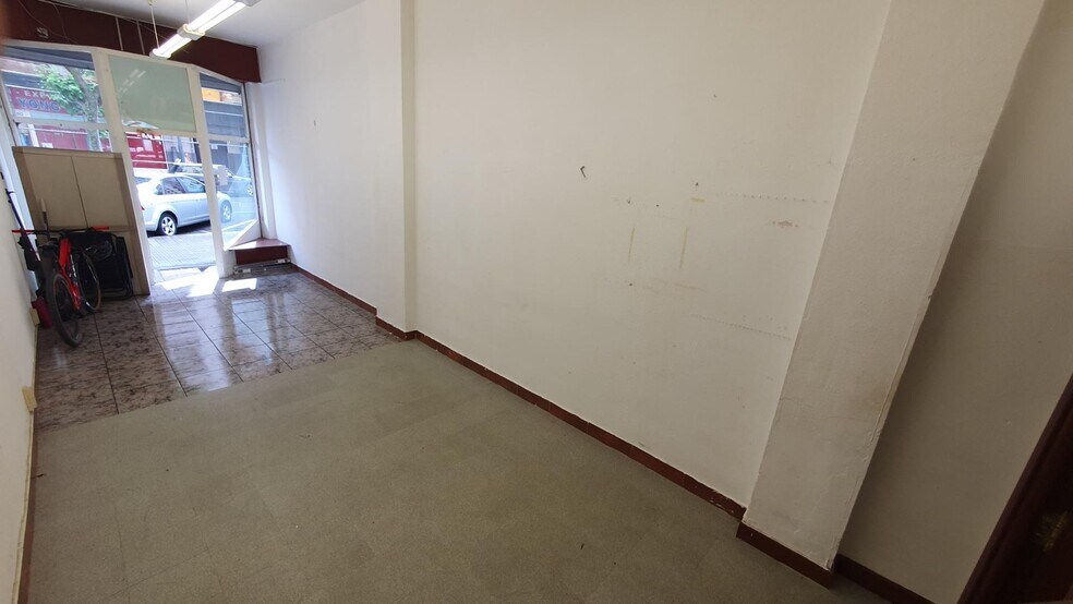 Multifamily in Bilbao, Vizcaya for sale - Interior Photo - Image 2 of 4