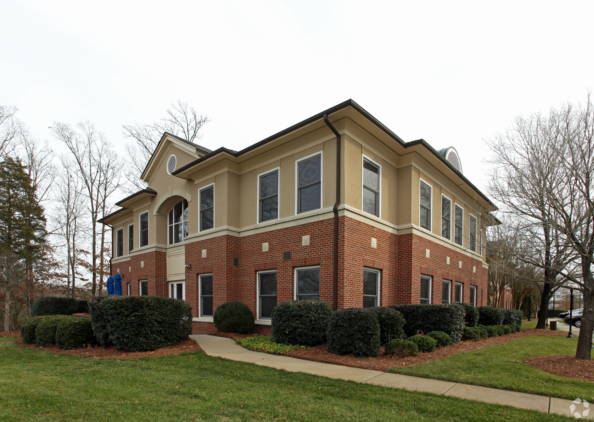 11520 N Community House Rd, Charlotte, NC for sale Primary Photo- Image 1 of 1