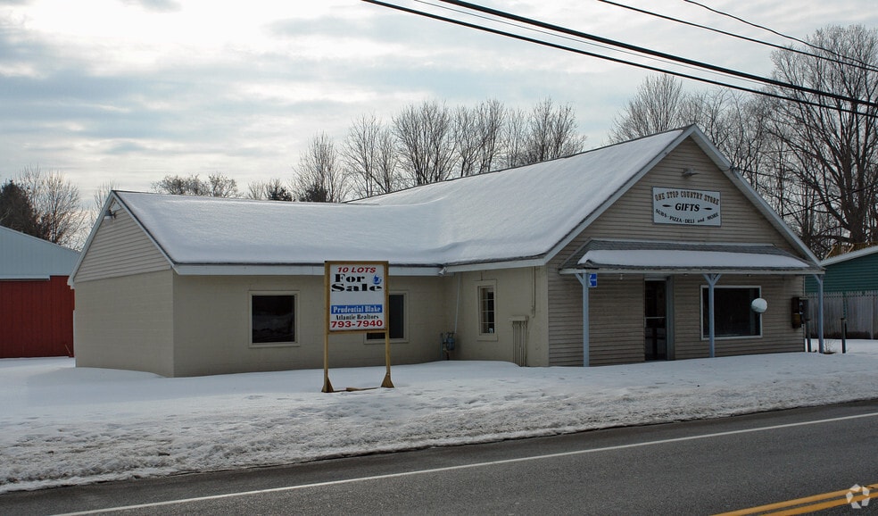 18 Leonard St, Gansevoort, NY à vendre - Photo du bâtiment - Image 1 de 6