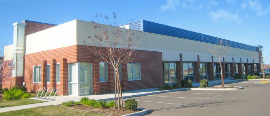 4614 2nd St, Davis, CA à louer - Photo du bâtiment - Image 1 de 8