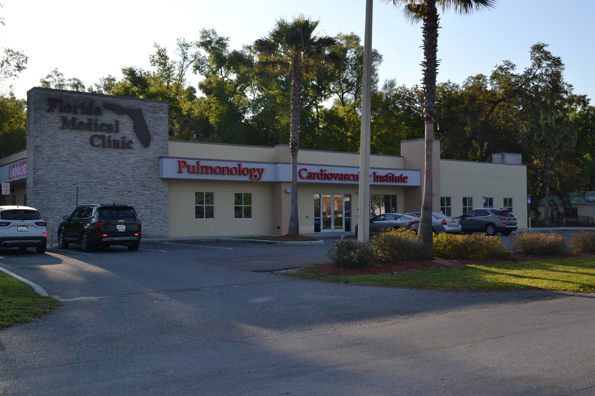 6606 Stadium Dr, Zephyrhills, FL for sale Primary Photo- Image 1 of 32