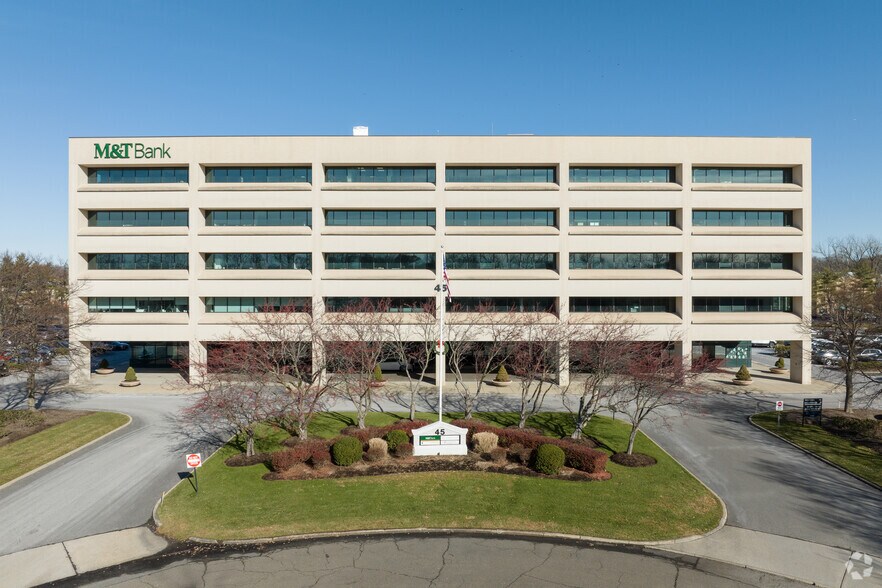 45 Eisenhower Dr, Paramus, NJ à louer - Photo du bâtiment - Image 3 de 7
