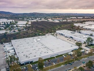 Plus de détails pour 1205-1211 Park Center Dr, Vista, CA - Industriel à louer