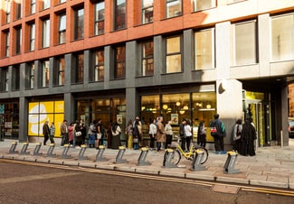 Plus de détails pour 3 Whitworth Ln, Manchester - Commerce de détail à louer