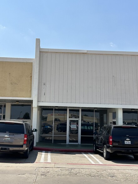 550-682 SW Wilshire Blvd, Burleson, TX for lease - Building Photo - Image 3 of 10