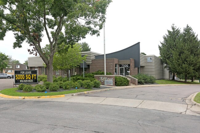 More details for 7500 W 27th St, Saint Louis Park, MN - Industrial for Sale