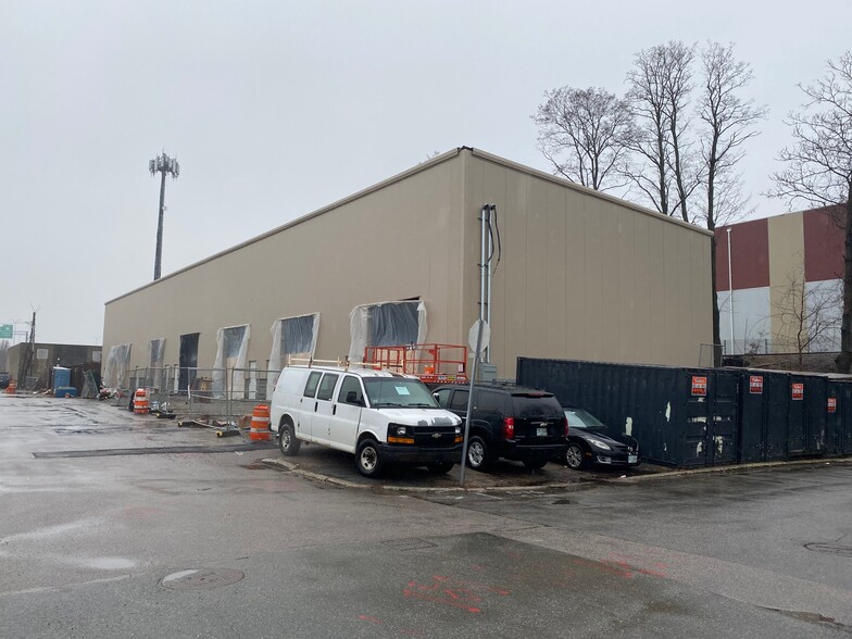 69 Tenean St, Dorchester, MA for lease - Building Photo - Image 1 of 2