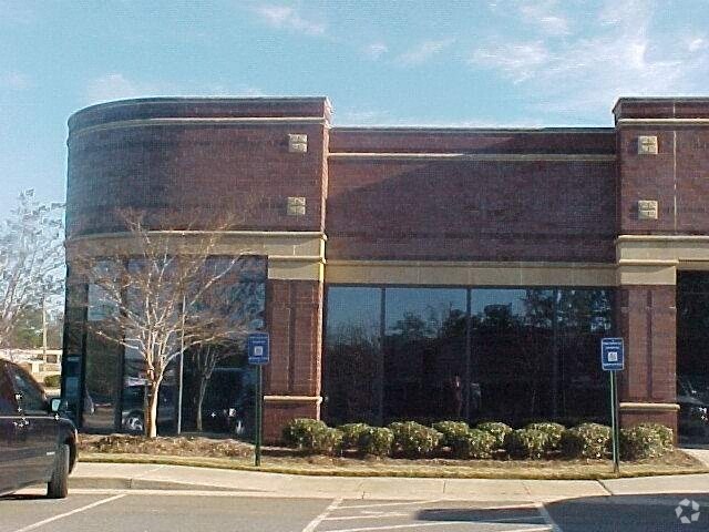7310 Northlake Dr, Columbus, GA à louer - Photo du bâtiment - Image 2 de 9