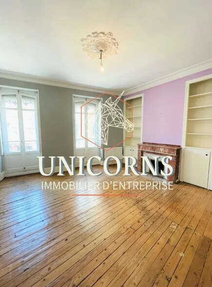 Office in Toulouse for lease - Interior Photo - Image 2 of 9