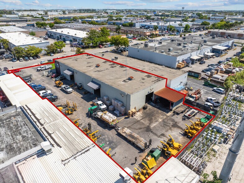 7970 NW 64th St, Miami, FL à louer - Aérien - Image 2 de 13