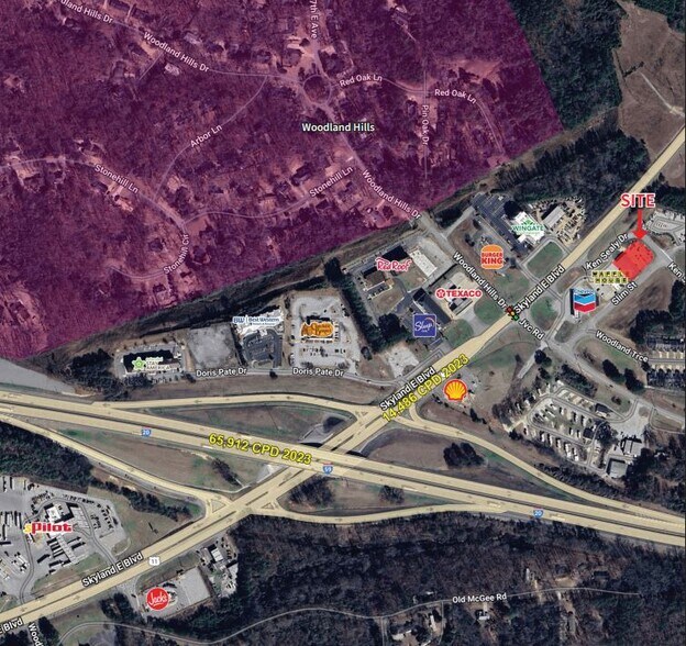 5011 Skyland Blvd E, Tuscaloosa, AL à louer - Photo du bâtiment - Image 2 de 10