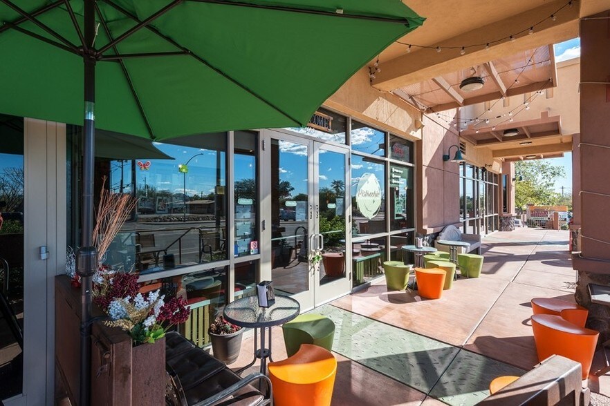 446 N Campbell Ave, Tucson, AZ à louer - Photo du bâtiment - Image 2 de 7