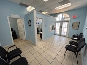 1001 N Macdill Ave, Tampa, FL for lease Interior Photo- Image 2 of 10
