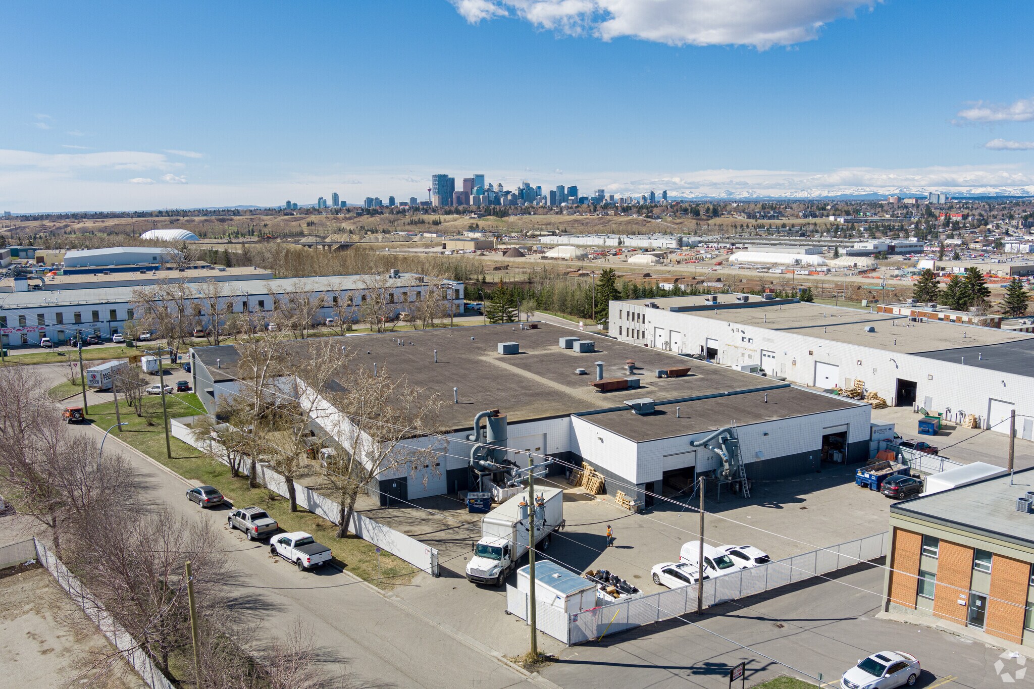 1122 40th Ave NE, Calgary, AB for sale Aerial- Image 1 of 1