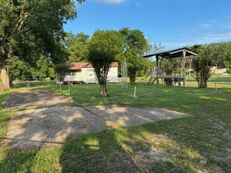 603 W Lafayette St, Bolivar, TN à vendre - Photo du bâtiment - Image 2 de 3