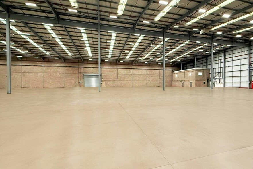 The Willows, Haydock Industrial Estate, Haydock for lease - Building Photo - Image 3 of 5
