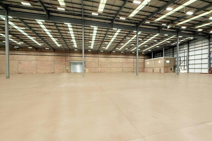 The Willows, Haydock Industrial Estate, Haydock à louer - Photo du bâtiment - Image 3 de 5