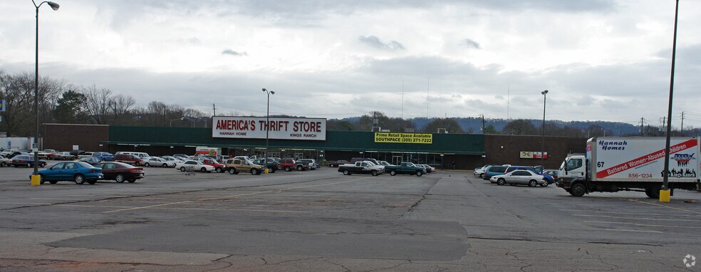 40 Phillips Dr, Midfield, AL à vendre - Photo du bâtiment - Image 2 de 2