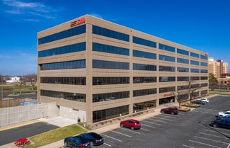 Plus de détails pour 6300 Shingle Creek Pky, Brooklyn Center, MN - Bureau, Bureau/Commerce de détail à louer