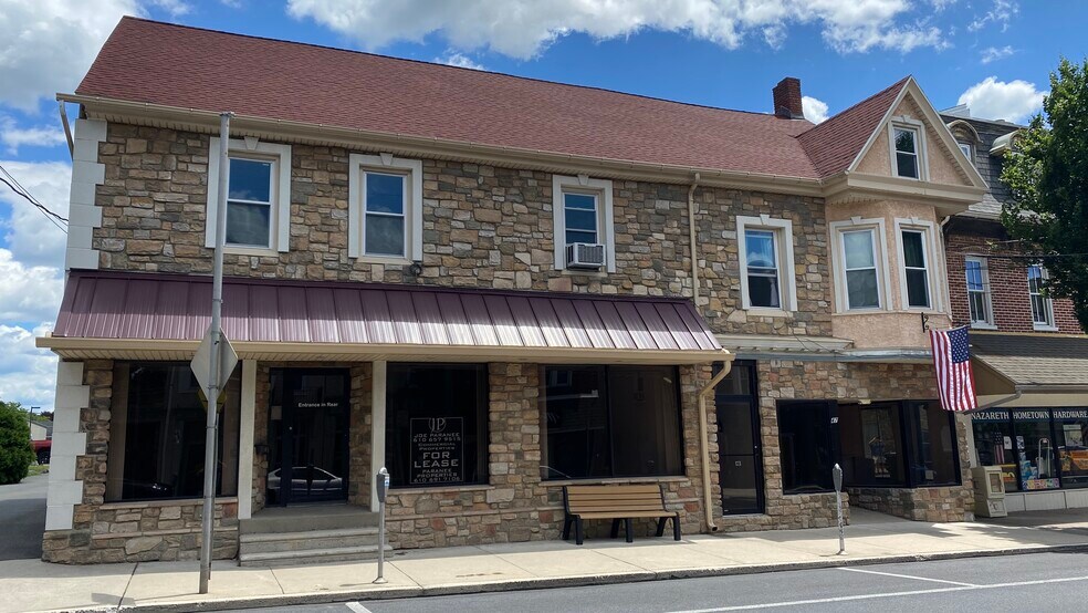 39 S Main St, Nazareth, PA à louer - Photo du bâtiment - Image 3 de 31