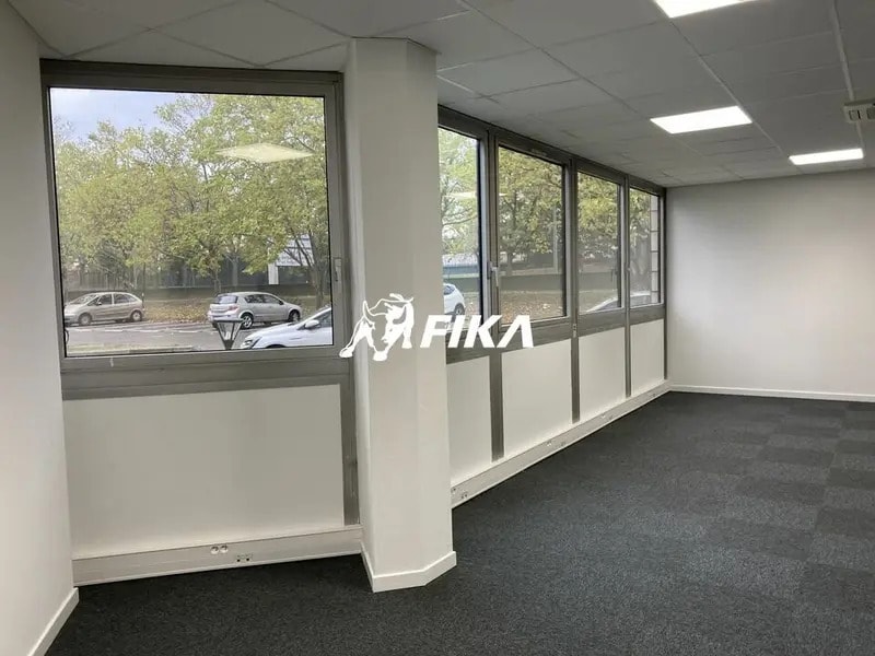 2 Rue Marcel Doret, Blagnac for lease Interior Photo- Image 1 of 16
