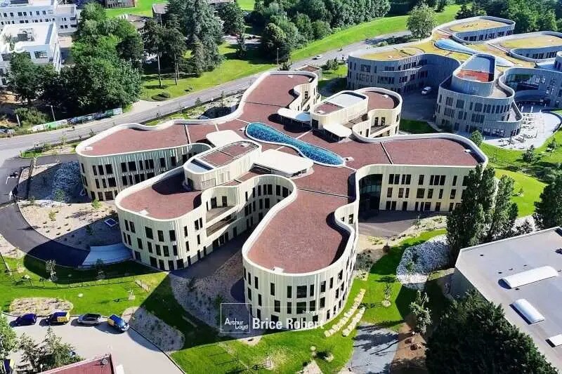 Bureau dans Limonest à louer - Photo du bâtiment - Image 1 de 14