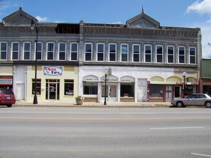 318 S Summit St, Arkansas City, KS for sale Primary Photo- Image 1 of 17