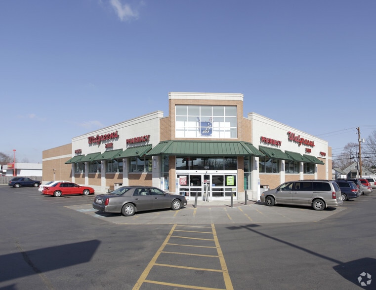 859 E Main St, Lancaster, OH for sale - Primary Photo - Image 1 of 2