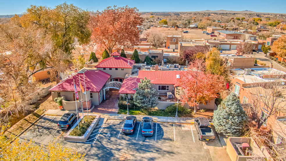 2025 Rio Grande Blvd NW, Albuquerque, NM à vendre - Photo du b timent - Image 1 de 1